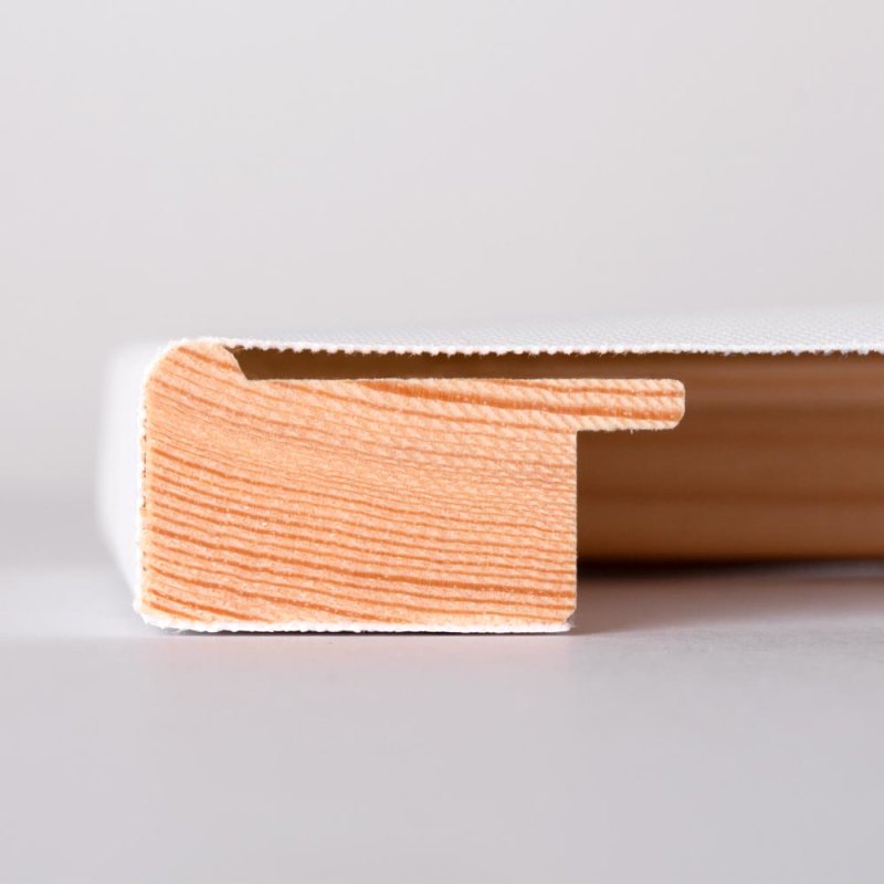 Querschnitt des Keilrahmens aus Massivholz