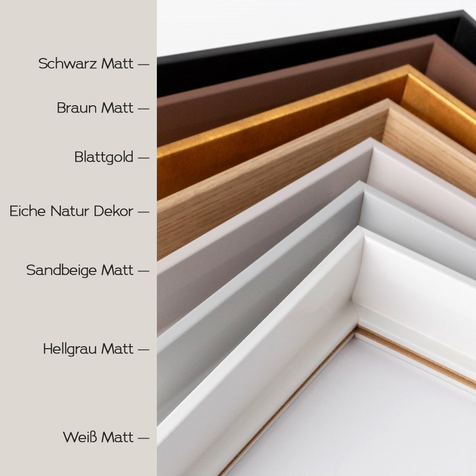 Der Schattenfugenrahmen ist in sieben verschiedenen Farben verfügbar: Schwarz matt, Weiß matt, Braun matt, Blattgold, Eiche Dekor, Sandbeige, Hellgrau