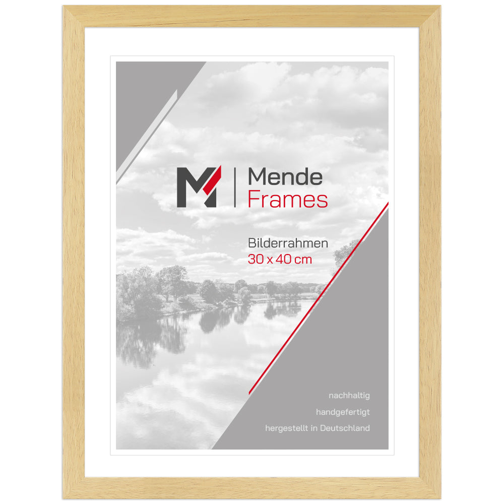 Bilderrahmen aus Holz mit Passepartout – nachhaltiger, handgefertigter Rahmen von Mende Frames für Fotos und Poster.