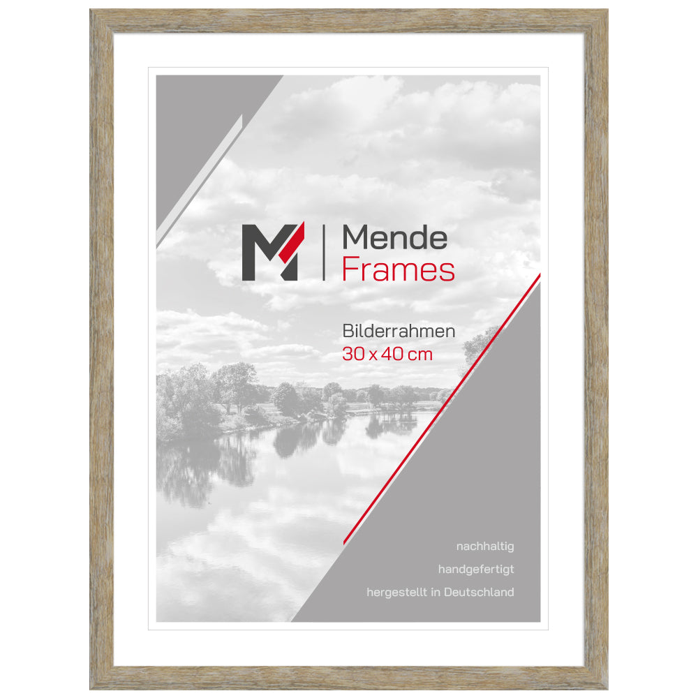 Bilderrahmen aus Holz mit Passepartout – nachhaltiger, handgefertigter Rahmen von Mende Frames für Fotos und Poster.