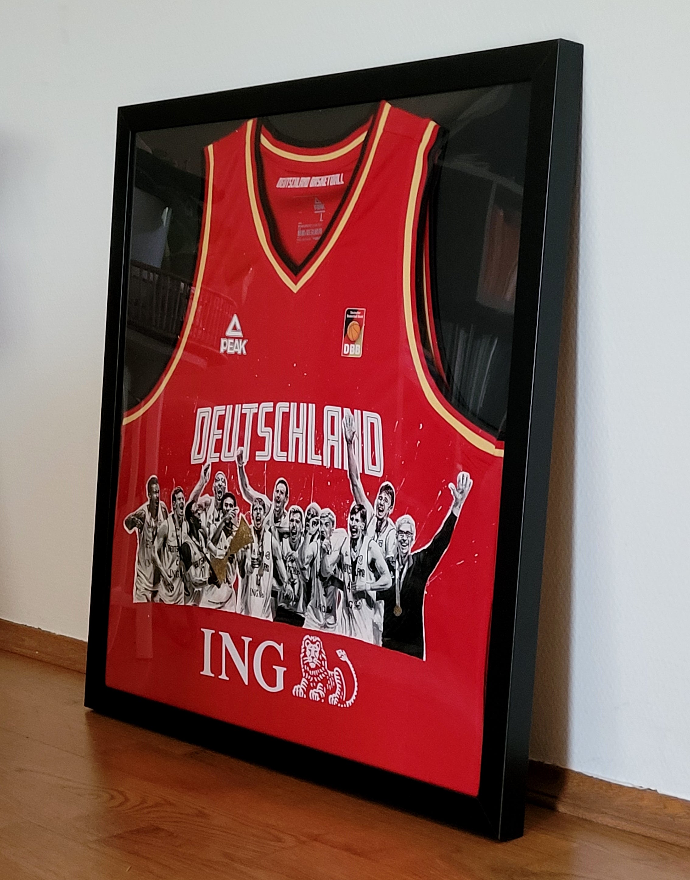 Handgemaltes Trikot des DBB Herren Teams "WORLD CHAMPION OF WHAT"