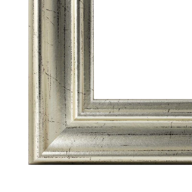 Gehrung eines Barock Bilderrahmens in Silber mit hochwertiger Dekorfolie und einer hochwertigen Verarbeitung