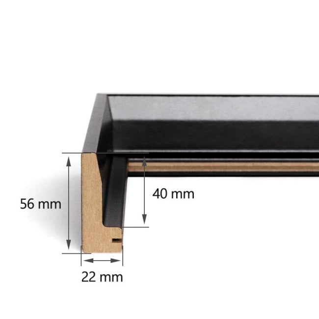 Detailansicht der Dekorfolie und der Querschnitt des Schattenfugenrahmens mit einem 22 mm breiten und 56 mm hohen Profil