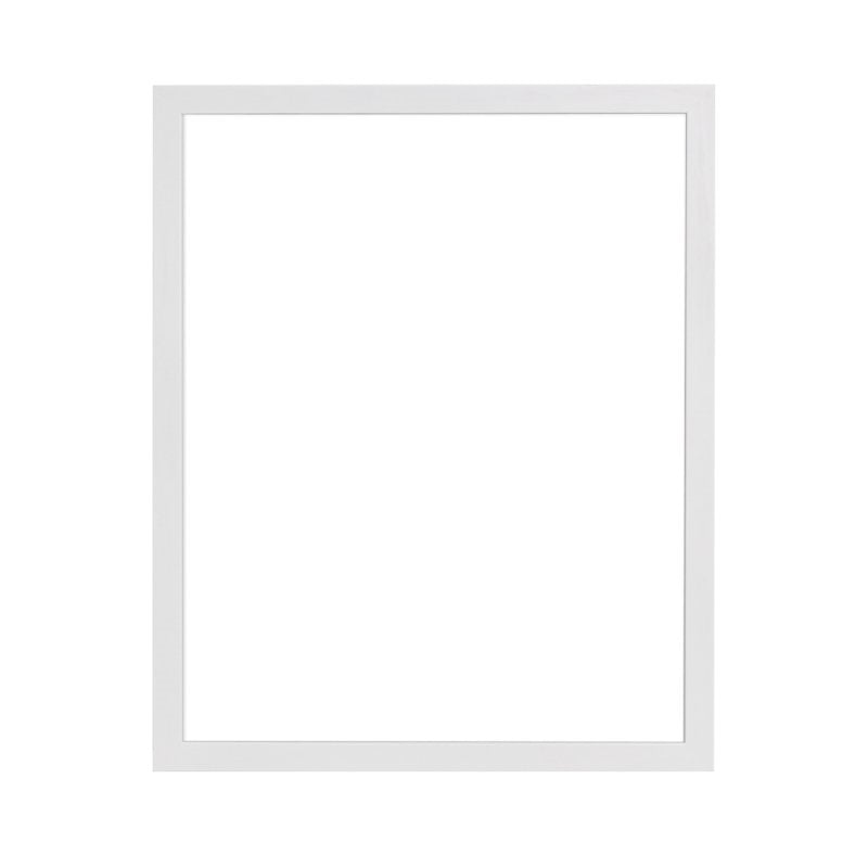 Totale eines Vollholz Bilderrahmens in Fichte weiß matt
