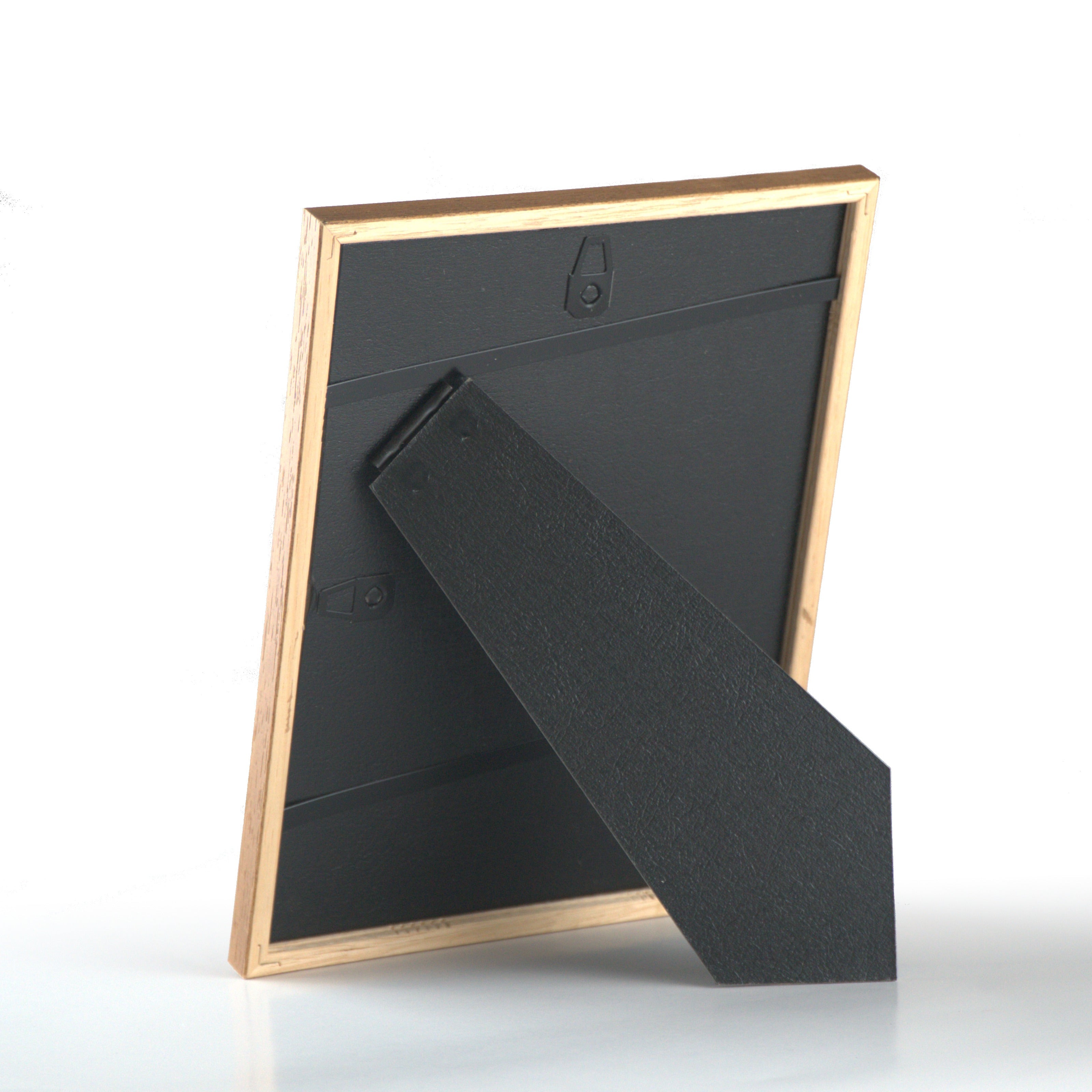 Eleganter Eiche Holzrahmen von hinten mit Standfuß – moderner Bilderrahmen für stilvolles Wohndesign und kreative Einrichtung