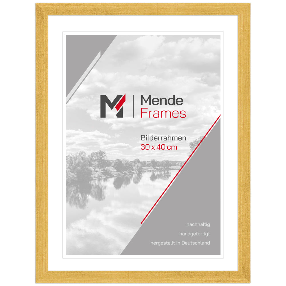 Bilderrahmen aus Holz mit Passepartout – nachhaltiger, handgefertigter Rahmen von Mende Frames für Fotos und Poster.