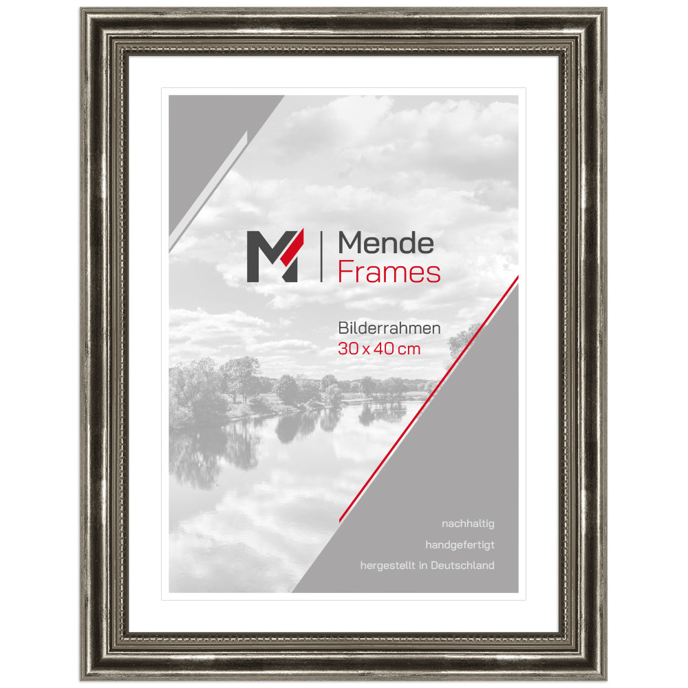 Barock Bilderrahmen aus Holz mit Passepartout – nachhaltiger, handgefertigter Rahmen von Mende Frames für Fotos und Poster.